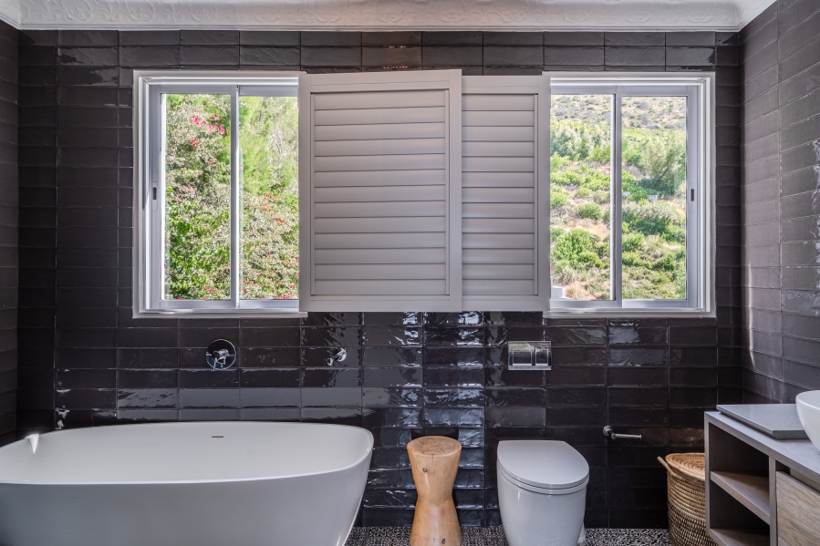 6 Bedroom Property for Sale in Simons Kloof Western Cape